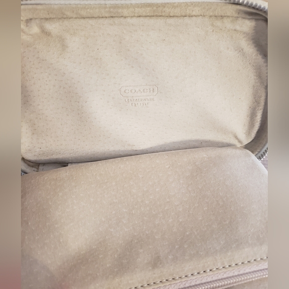 Vintage Coach Cream Suede Leather Jewelry Case - Picture 10 of 16